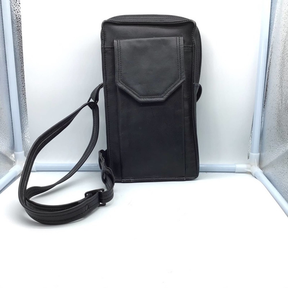 BRAND black leather travel bag w/adjustable strap - Picture 16 of 16